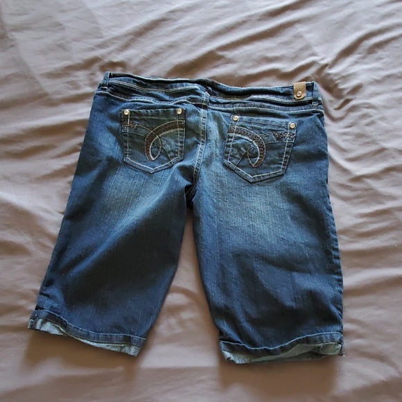 Shorts - Picture 2 of 2